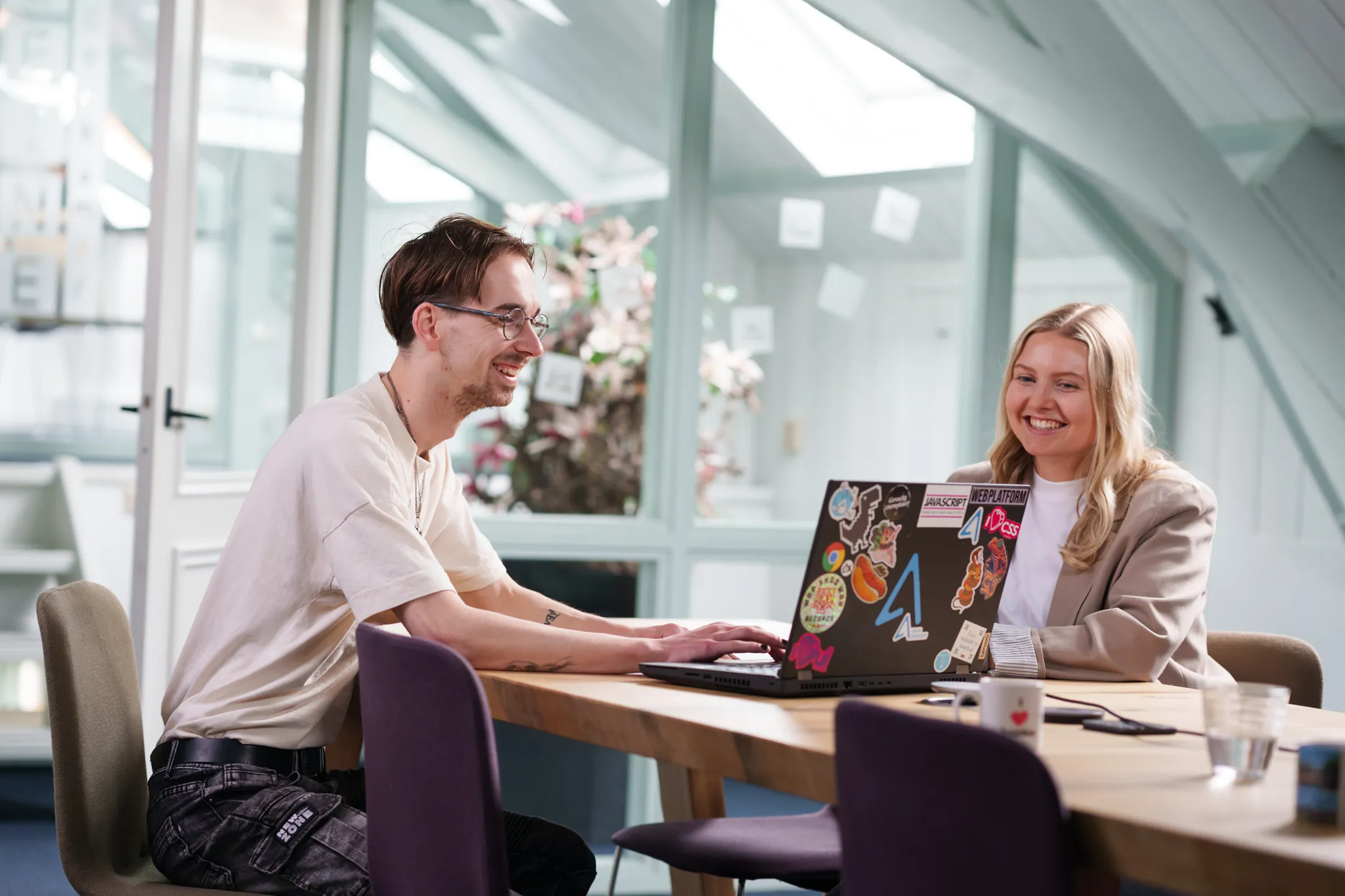 Collega's in overleg