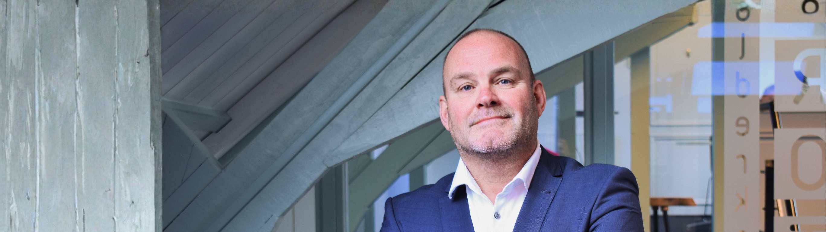 Een foto van Bart Hoppe, CFO van Aviva Solutions